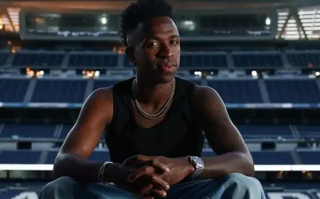 فالنسيا يوجه تحذيراً قوياً باللجوء للقضاء بسبب فينيسيوس