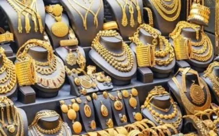 سعر الذهب في بداية التعاملات الصباحية بمصر |عيار 24 يسجل هذا الرقم
