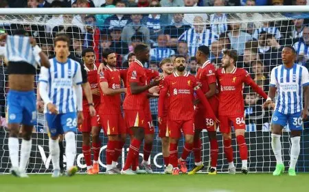 الهلال يثير دهشة مشجعي ليفربول بالتواصل مع “مصمم صفقة صلاح”