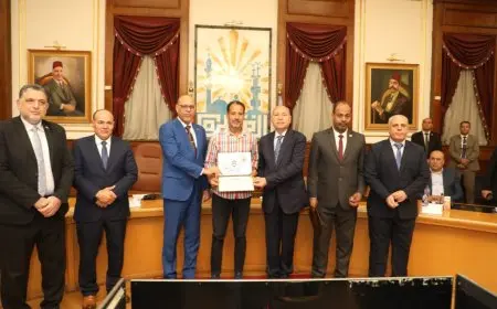 فضيحة: موظف بوزارة العمل يرفض رشوة بقيمة 2 مليون جنيه!