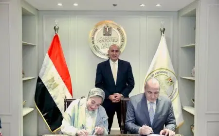 صدمة كبرى: وزير التربية والتعليم يوقع اتفاقية تعاون مهمة مع مؤسسة التعليم أولًا!