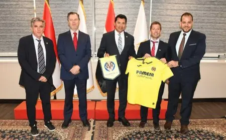وزير الرياضة يجتمع مع السفير الإسباني ونادي فياريال: اكتشفوا تفاصيل الشراكة المثيرة!