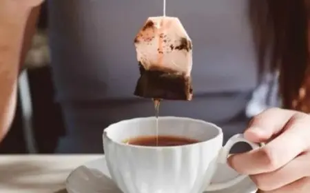 تحذير: هل تعلم ما يحدث عند تناول الشاي الباكيت؟ اكتشف الآثار الخطيرة!