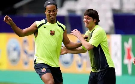 ما هو رأي رونالدينيو في مقارنته بين يامال وميسي وتدريب أنشيلوتي للمنتخب البرازيلي؟