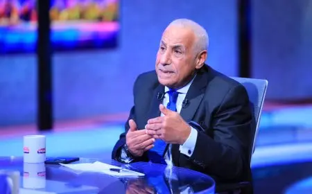 بالصور: حسين لبيب يعود إلى القاهرة بعد تجربة علاجية مثيرة في فرنسا!