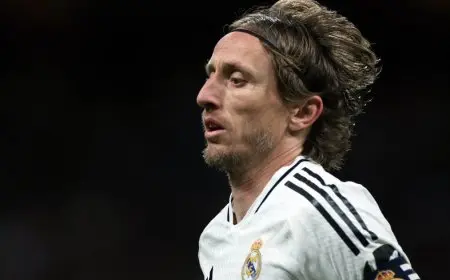 تفاعل لاعبو ريال مدريد مع حفل وداع الأسطورة مودريتش