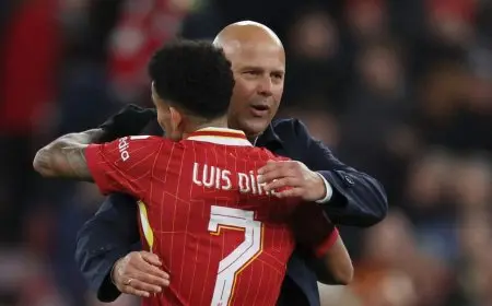 سلوت يرد على ديكو: أعرب عن إعجابي بلامين يامال ورافينيا