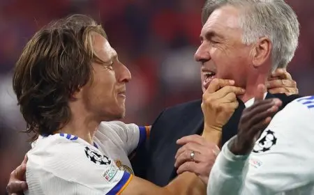 فيديو مؤثر.. ماذا تعبر الأغنية الإيطالية التي ودّع بها ريال مدريد مدربه أنشيلوتي؟