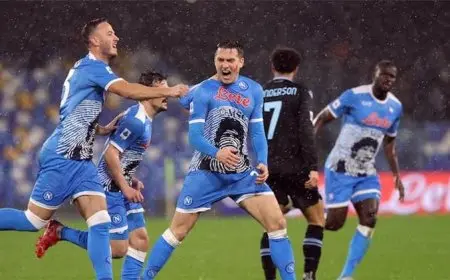 لن تصدق كيف قاد لوكاكو نابولي أمام كالياري في ليلة الحسم بالدوري الإيطالي!