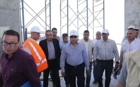 بالصور: وزير الصناعة يزور قطار القاهرة-المنيا الكهربائي السريع، تعرف على التفاصيل الكاملة!