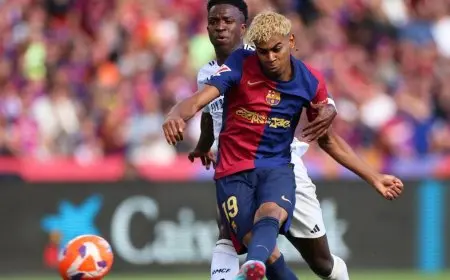 نجوم برشلونة وريال مدريد يتربعون على قمة تشكيلة الموسم في الليغا