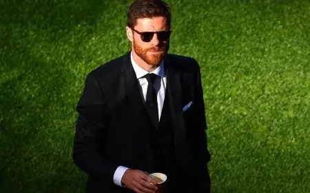 تشافي يصل منزله في مدريد استعداداً لتقديمه كمدرب لريال مدريد