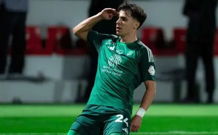 الأهلي السعودي يحدد سعر 23 مليون يورو للتخلي عن لاعبه الإسباني