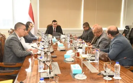 وزير الإسكان يجتمع مع قادة ومسؤولين لتطوير مدن غرب القاهرة! تعرف على التفاصيل الكاملة الآن