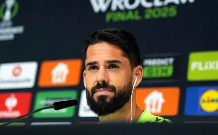 إيسكو يكشف سر تفوق تشيلسي على بيتيس: هل هو المال؟