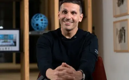 رئيس مانشستر سيتي يفجر مفاجأة حول صفقة عمر مرموش!