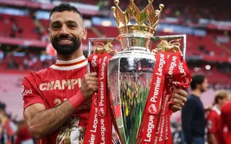 تشكيلة الأحلام: اكتشف أفضل اللاعبين في الدوري الإنجليزي الممتاز لموسم 2024-2025!