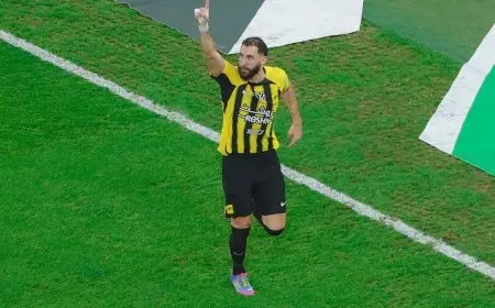 ليلة تألق بنزيما.. الاتحاد يتجاوز القادسية 3-1 ويتوج بألقاب كأس الملك!