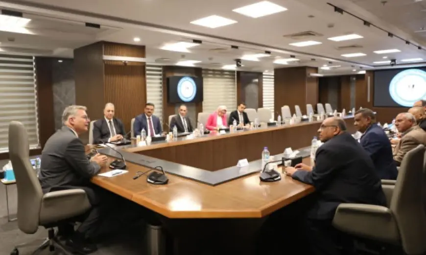وزير البترول يبحث سبل التعاون مع النقابة العامة للمناجم والمحاجر لتطوير قطاع التعدين