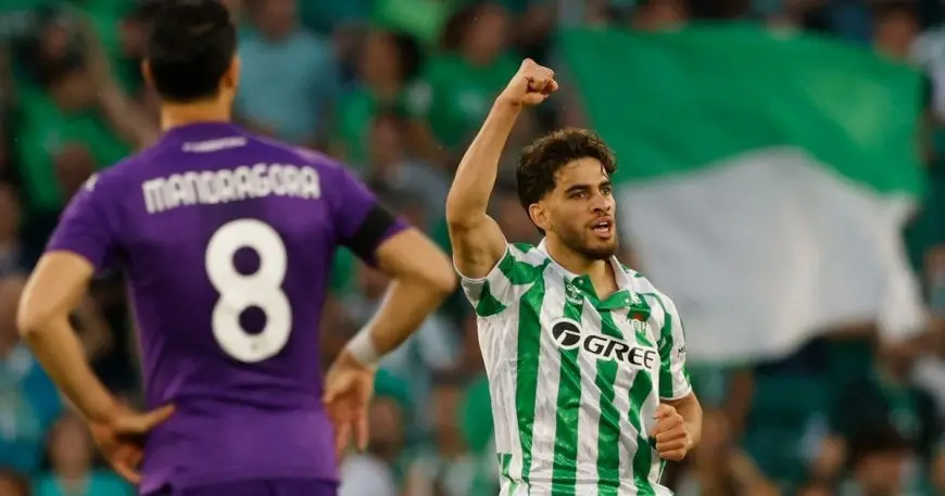 الزلزولي يقود ريال بيتيس لتحقيق الانتصار على فيورنتينا في بطولة دوري المؤتمر