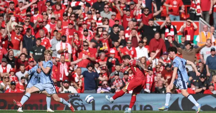 احتفالات مشجعي ليفربول بلقب الدوري تحدث ضجة في المدينة