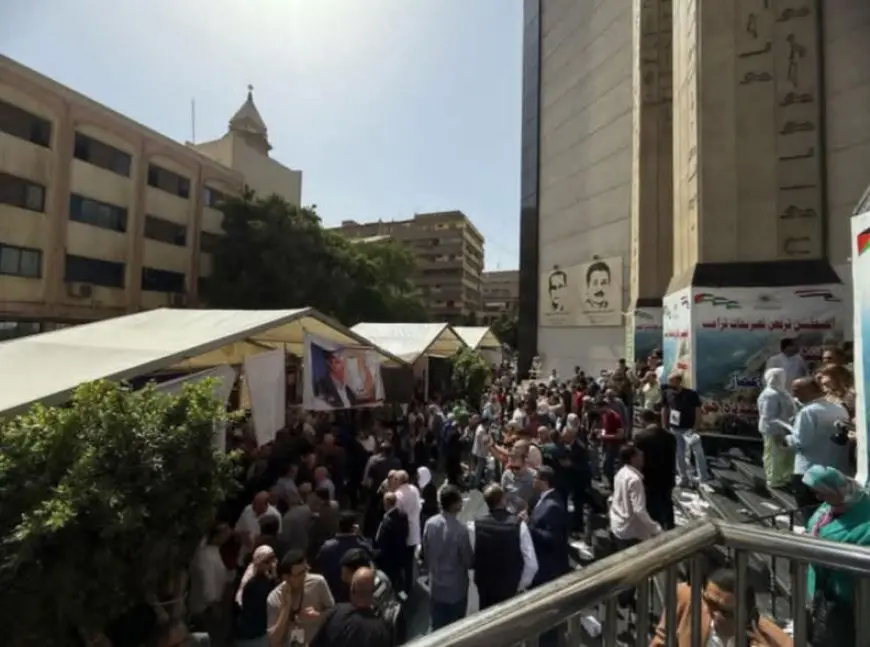 الجمعية العمومية لنقابة الصحفيين تدعو لإيجاد حلول لأزمة الصحف الحزبية والمستقلة المتعثرة
