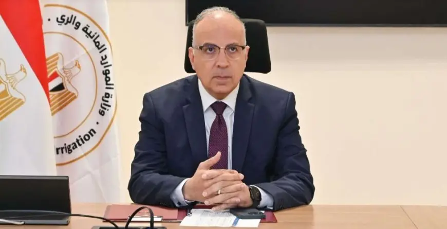 وزير الري يتفقد حالة المزارع التجريبية الخمس في مشروع إدارة الموارد المائية الذكية