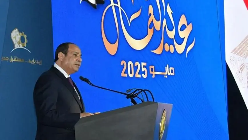 بعد الاحتفال معهم بعيدهم.. رئيس اتحاد العمال: الرئيس السيسي ي حرص على توفير بيئة عمل ملائمة لهم