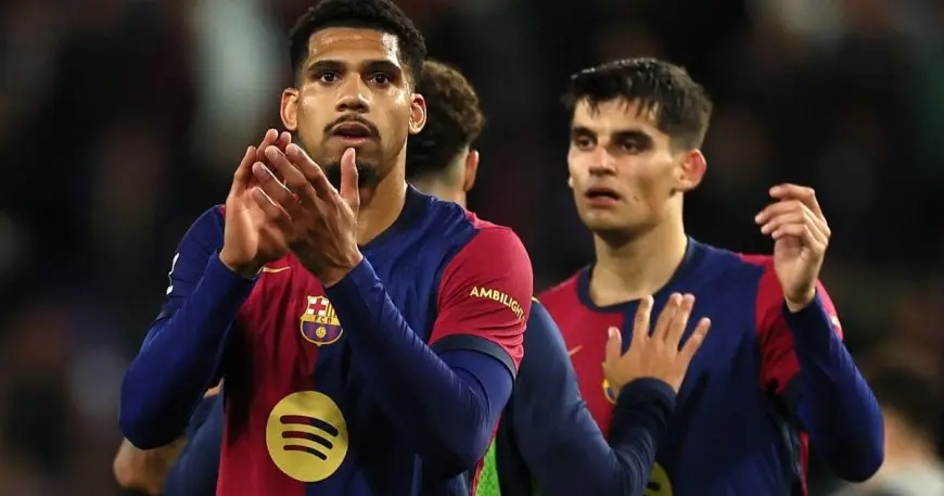 هل حصل أراوخو فعلاً على إنذارين دون أن يطرد مع برشلونة؟