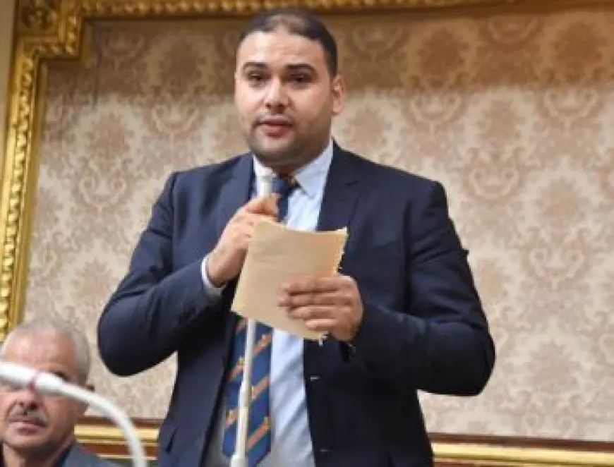 طلب عقد مناقشة عامة لتوضيح رؤية الحكومة بشأن توظيف خريجي كليات الصيدلة وطب الأسنان دفعة 2023