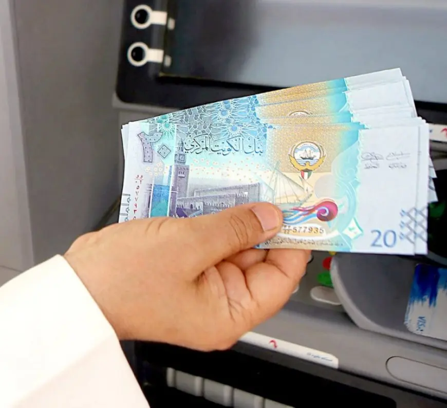 سعر صرف الدينار الكويتي يسجل أرقام قياسية اليوم! تعرف على أحدث تحديثات البنوك الآن