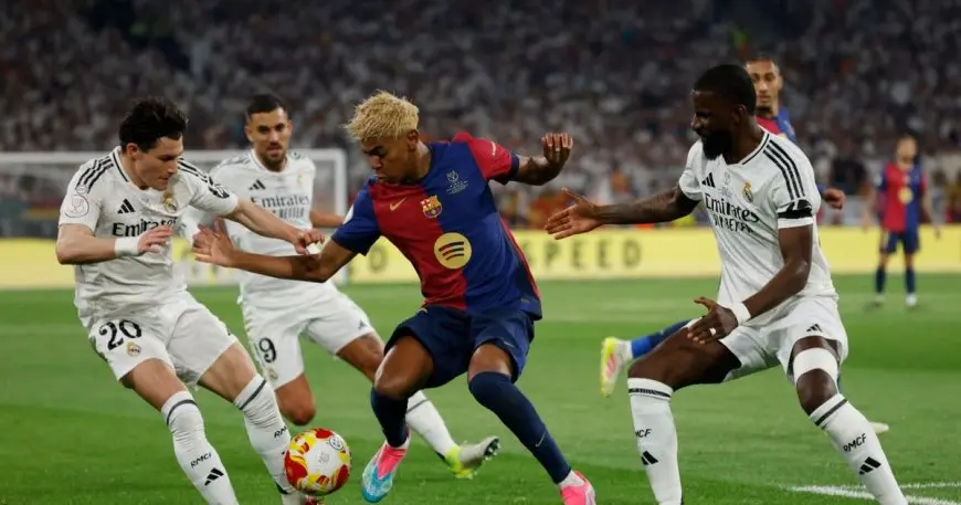 كم نقطة يحتاج برشلونة وريال مدريد للتويج بلقب الدوري الإسباني؟
