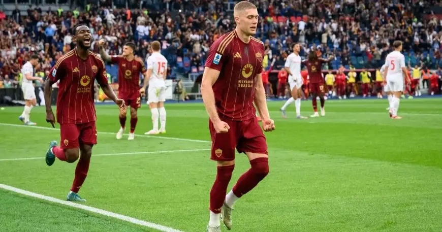 روما يتغلب على فيورنتينا ويستعيد المركز الرابع في سباق التأهل لدوري الأبطال
