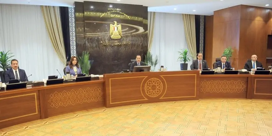 رئيس الوزراء يطلق تحذيرًا قويًا: “لا تسامح مع مخالفات البناء بعد اليوم!”