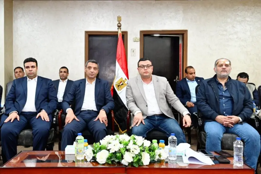 وزير الإسكان يجتمع بمقر جهاز مدينة السويس الجديدة لمتابعة مشروعات التطوير – لنتابع سوياً!