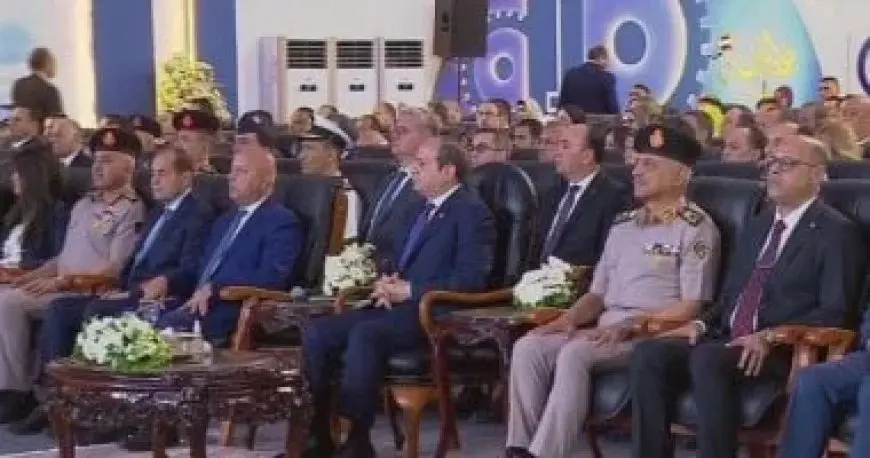 بالصور: وزير الصناعة يكشف عن خطة حكومية لزيادة صادرات مصرية وتعزيز الصناعة!