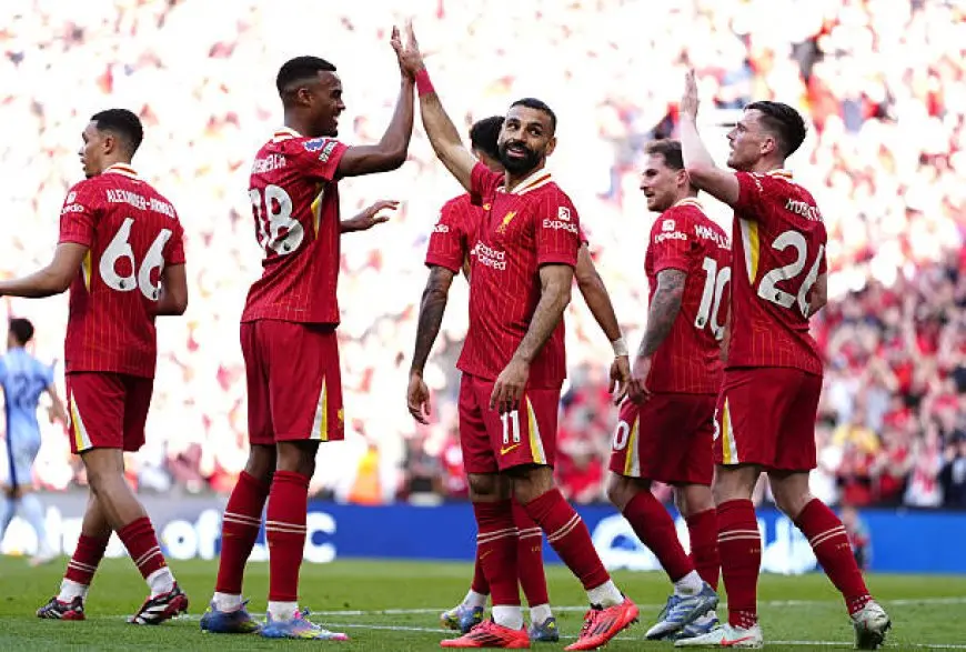 تشكيلة نارية لمباراة ليفربول وتشيلسي في الدوري الإنجليزي: صلاح يبدأ كأساسي وقائدًا!