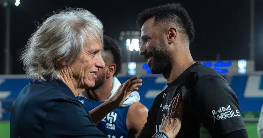 المصافحة الوداعية.. جورجي جيسوس ينهي علاقته بالهلال ويرحل عن الفريق