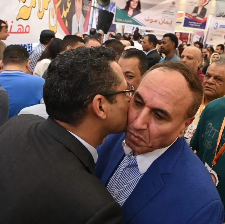 عبد المحسن سلامة يبارك لـ”البلشي” ويثني على انتصاره في انتخابات الصحفيين.. والنقيب يتحدث عن تنافس شريف!