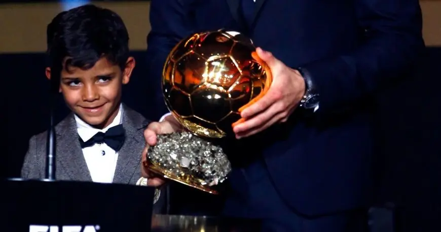 استدعاء كريستيانو جونيور لمنتخب البرتغال.. ووالدة رونالدو تعبر عن مشاعرها بعبارات مؤثرة