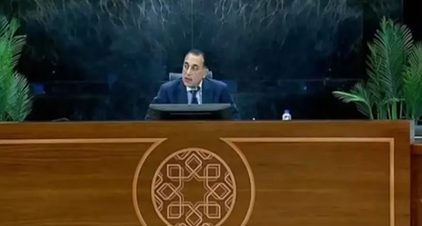 مفاجأة مدبولي: الحل الذي سيعيد الحياة لقناة السويس!