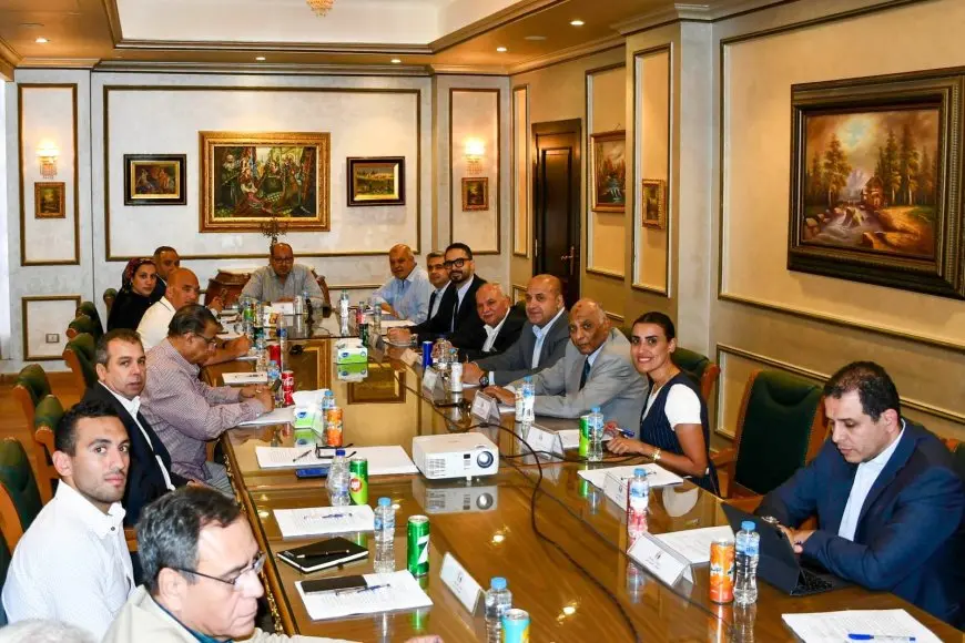 قرارات مجلس إدارة اللجنة المصرية تثير الجدل بتشكيلته الجديدة!
