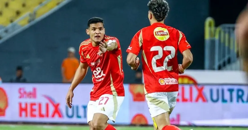 الأهلي يتصدر الدوري بعد انتصار مثير بأربعة أهداف مقابل هدف على المصري