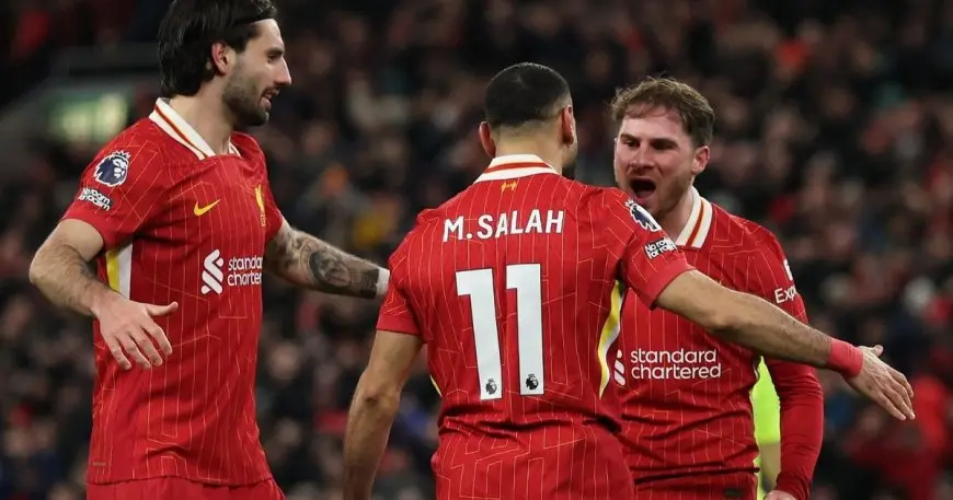 ليس صلاح.. نجم ليفربول يتوج بلقب لاعب شهر أبريل في الدوري الإنجليزي