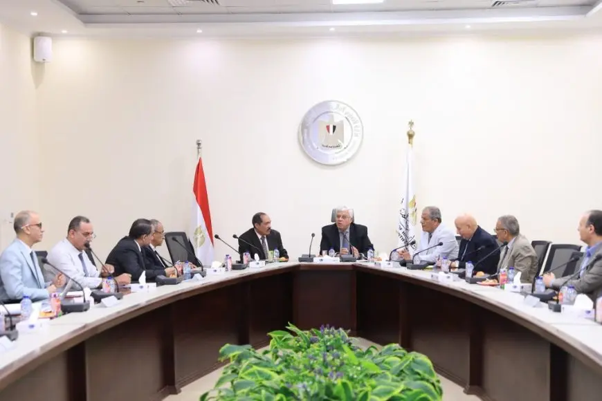 وزير التعليم العالي يكشف عن أحدث تطورات تعيين أعضاء هيئة التدريس والهيئة المعاونة بالمعاهد!