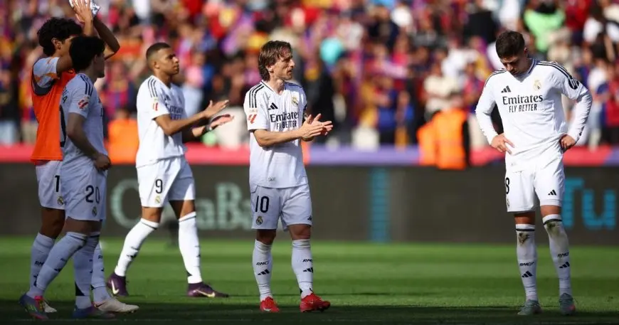 ريال مدريد يتعرض للهزيمة الرابعة أمام برشلونة ويدخل تاريخ الكلاسيكو “من الباب الخلفي”