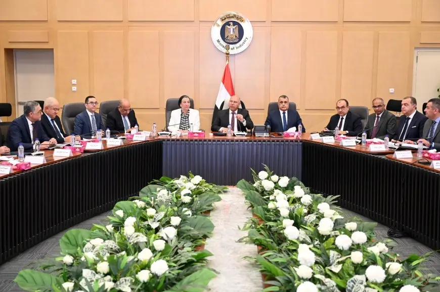 كامل الوزير يدعو إلى حماية الموارد البيئية في اجتماع مجموعة التنمية الصناعية الحادي والعشرين!
