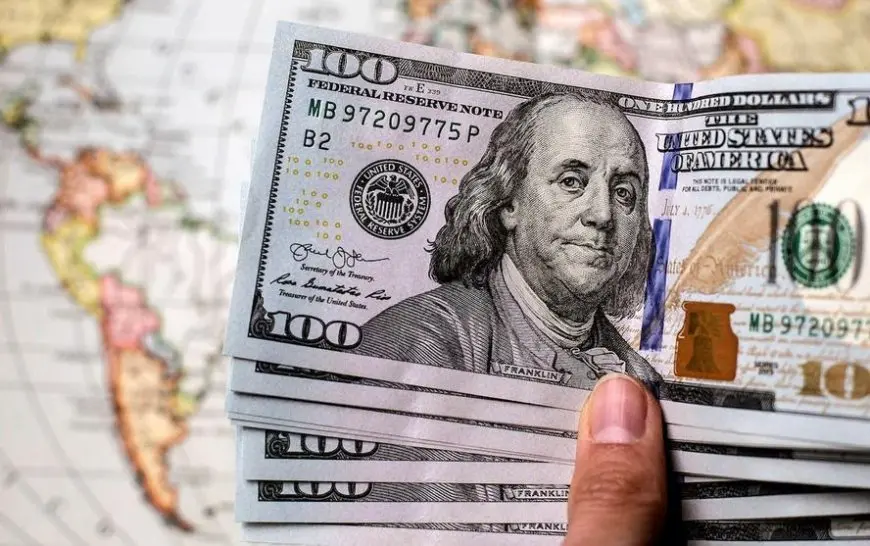 سعر الدولار يحطم الأرقام القياسية اليوم في البنوك!