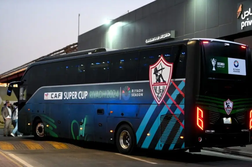 بالصور: حافلة الزمالك تصل إلى ستاد القاهرة لمواجهة بيراميدز – شاهد الفيديو!