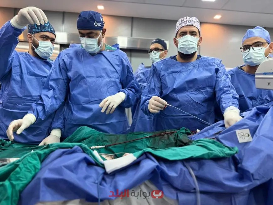 “اكتساح جديد في عالم الطب! فريق مستشفى المبرة يحقق نجاحاً استثنائياً في زرع صمام أورطي للمرة الـ52 خلال عامين”